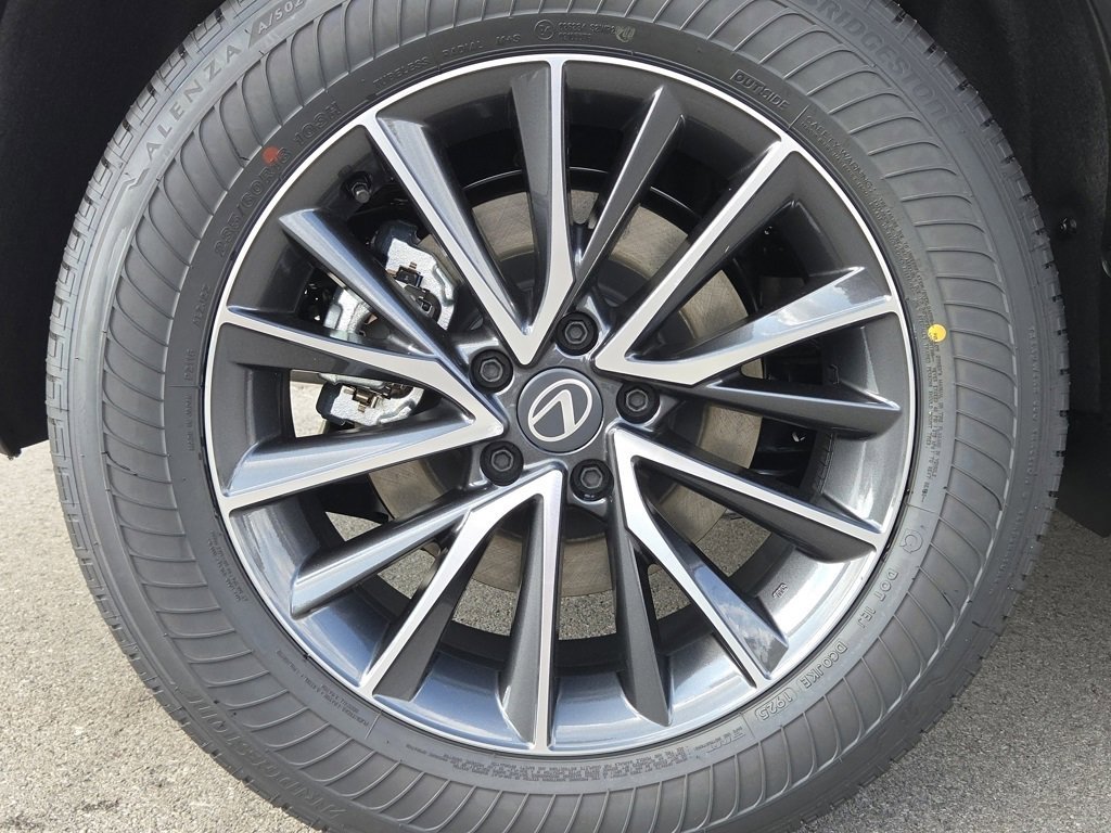 2026 Lexus NX 350h photo 25