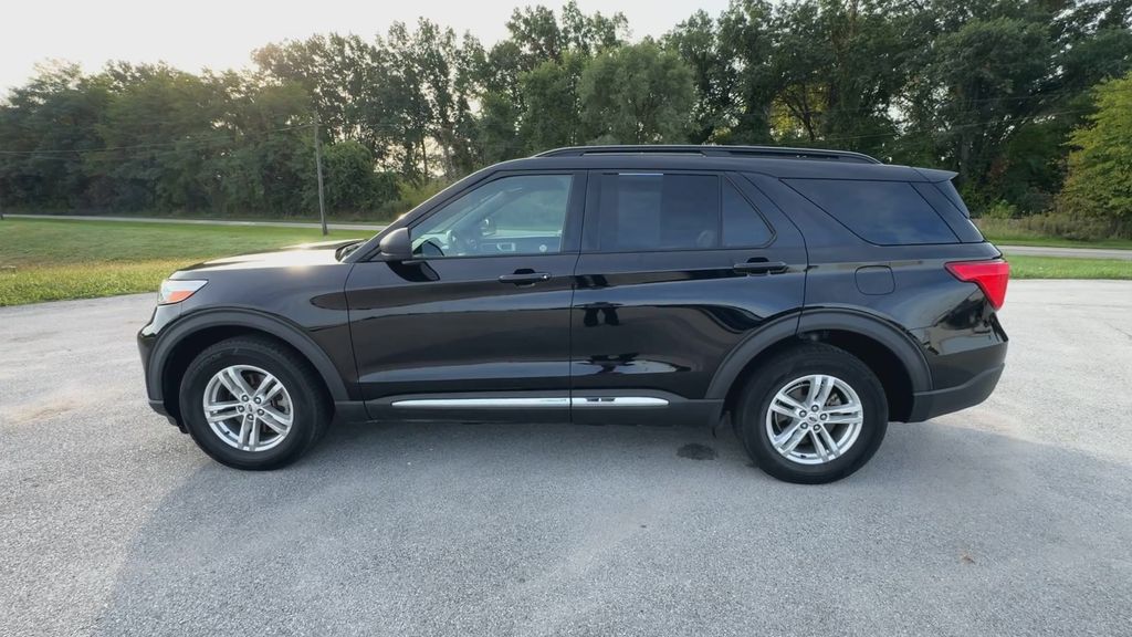 2020 Ford Explorer XLT photo 5