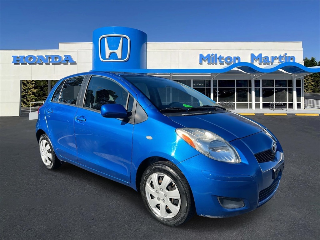 2009 Toyota Yaris Base's photo