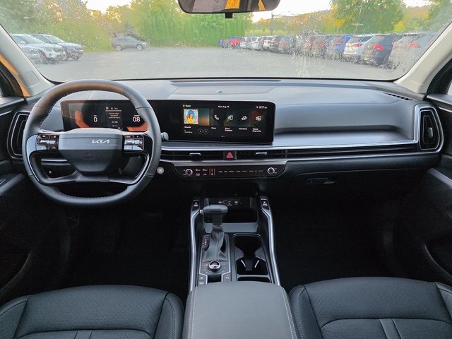 2026 Kia Sorento S photo 10