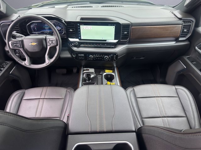 2024 Chevrolet Silverado 1500 High Country photo 17