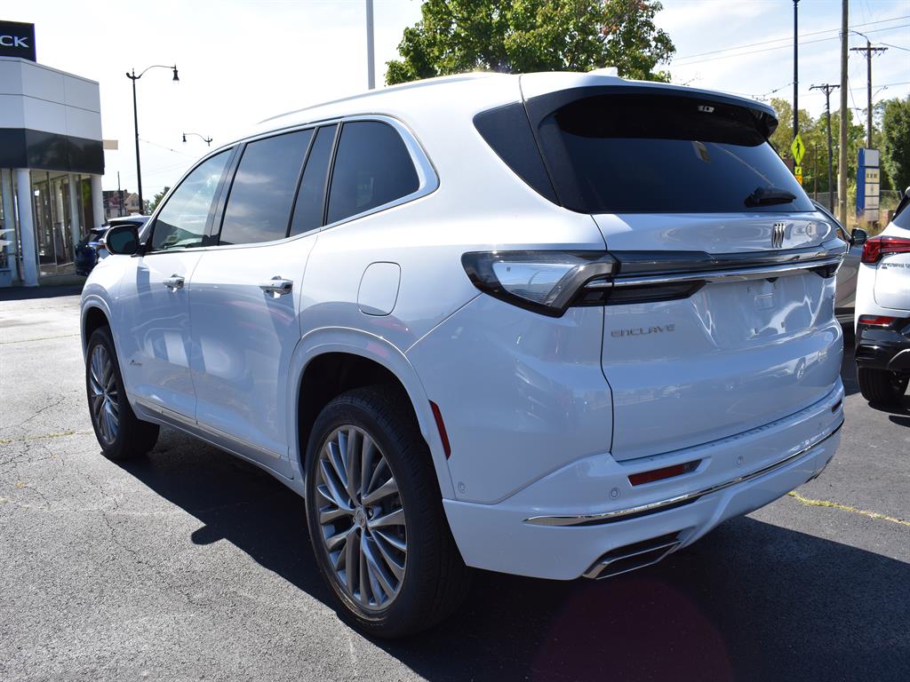 2026 Buick Enclave Avenir photo 13