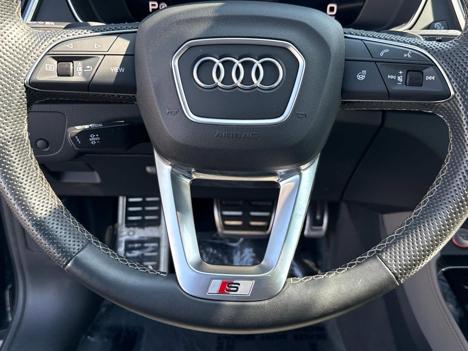 2022 Audi SQ5 Premium Plus photo 18
