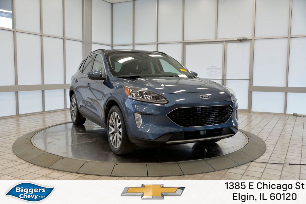 2020 Ford Escape Titanium's photo