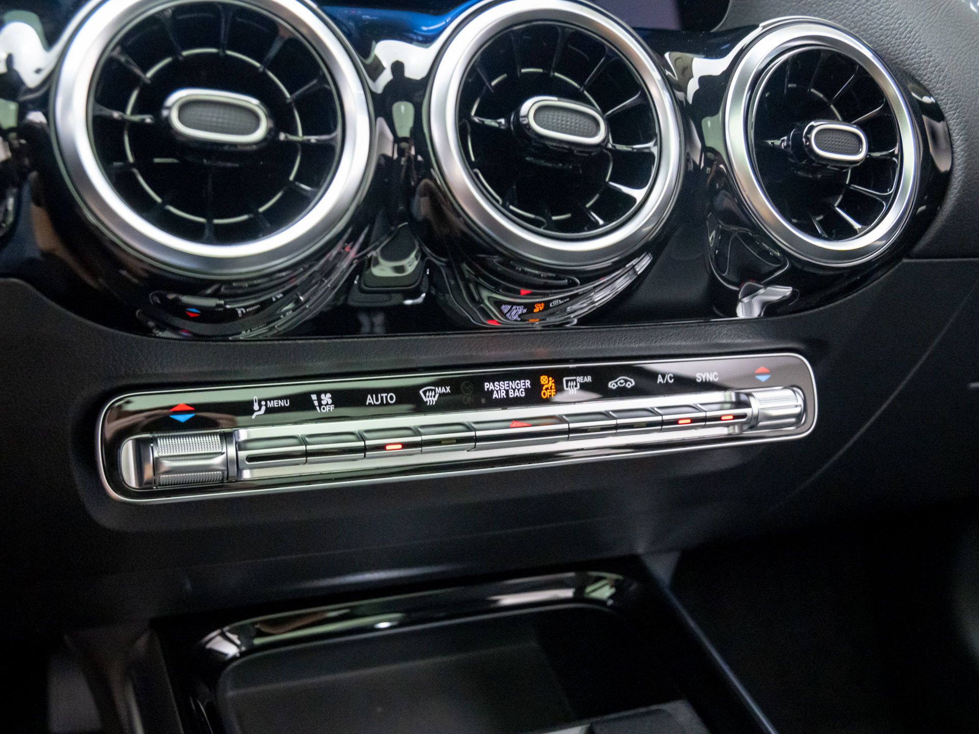 2026 Mercedes Benz GLA 250 4MATIC photo 22