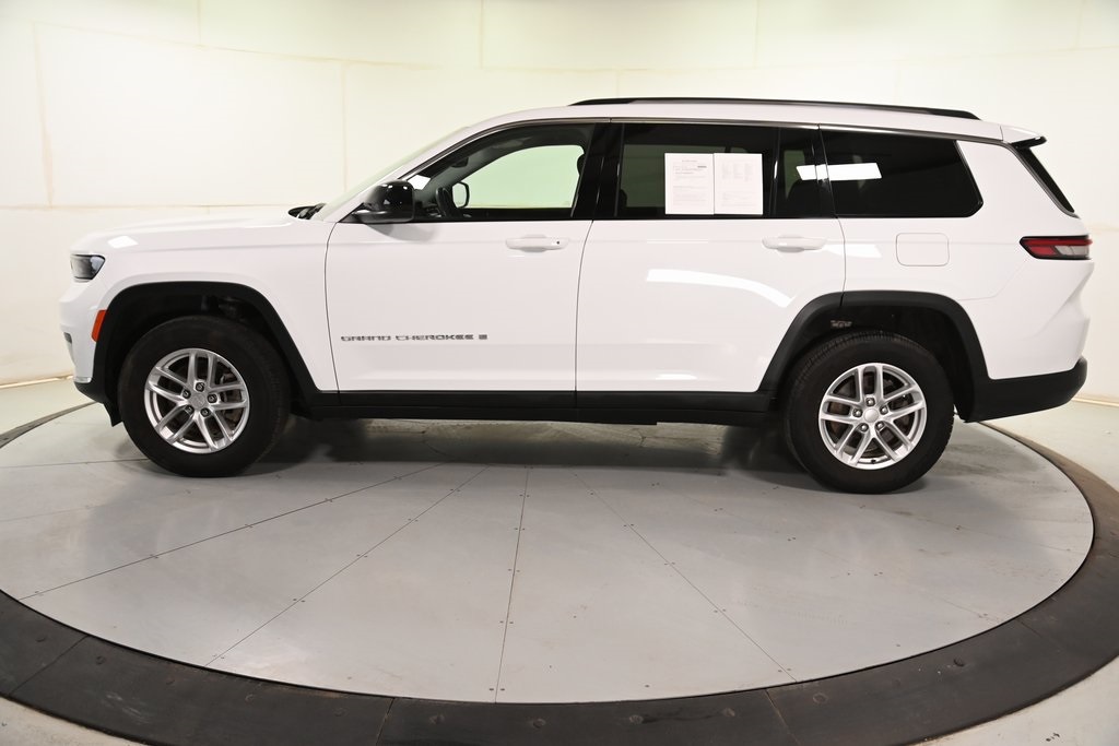 2023 Jeep Grand Cherokee Laredo photo 4