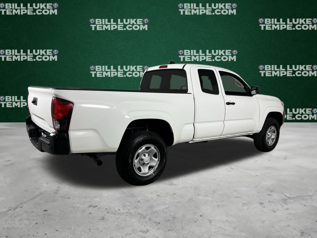 2022 Toyota Tacoma SR photo 4