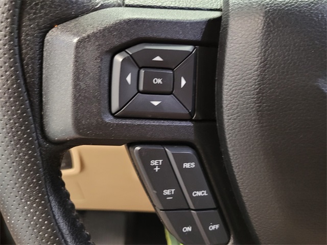 2016 Ford F-150 XLT photo 23