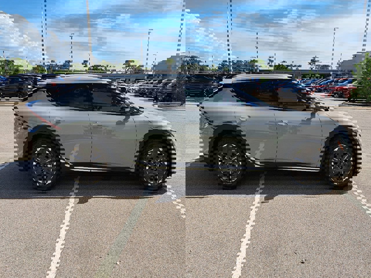 2025 Kia EV6 Light photo 4