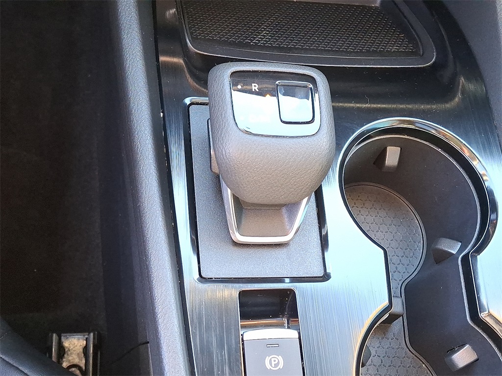 2023 Nissan Rogue SV photo 16