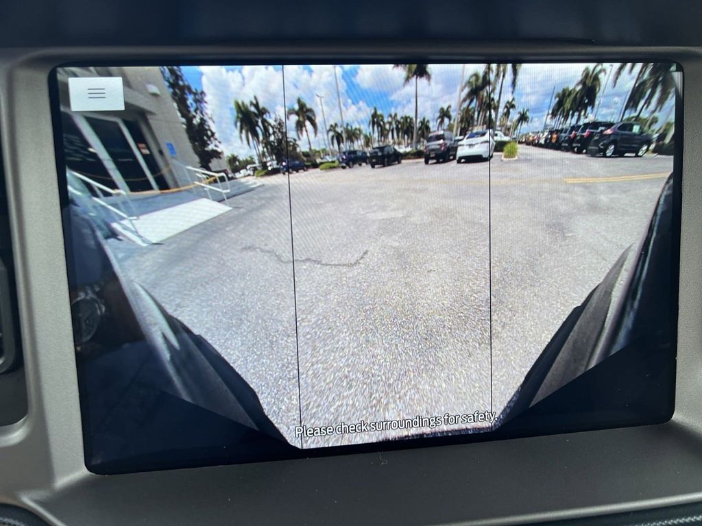 2023 Ford Bronco Outer Banks photo 8