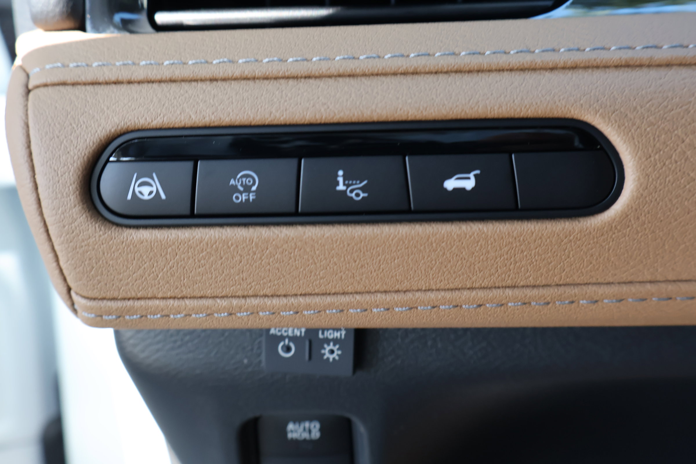 2026 Infiniti QX80 Luxe photo 23