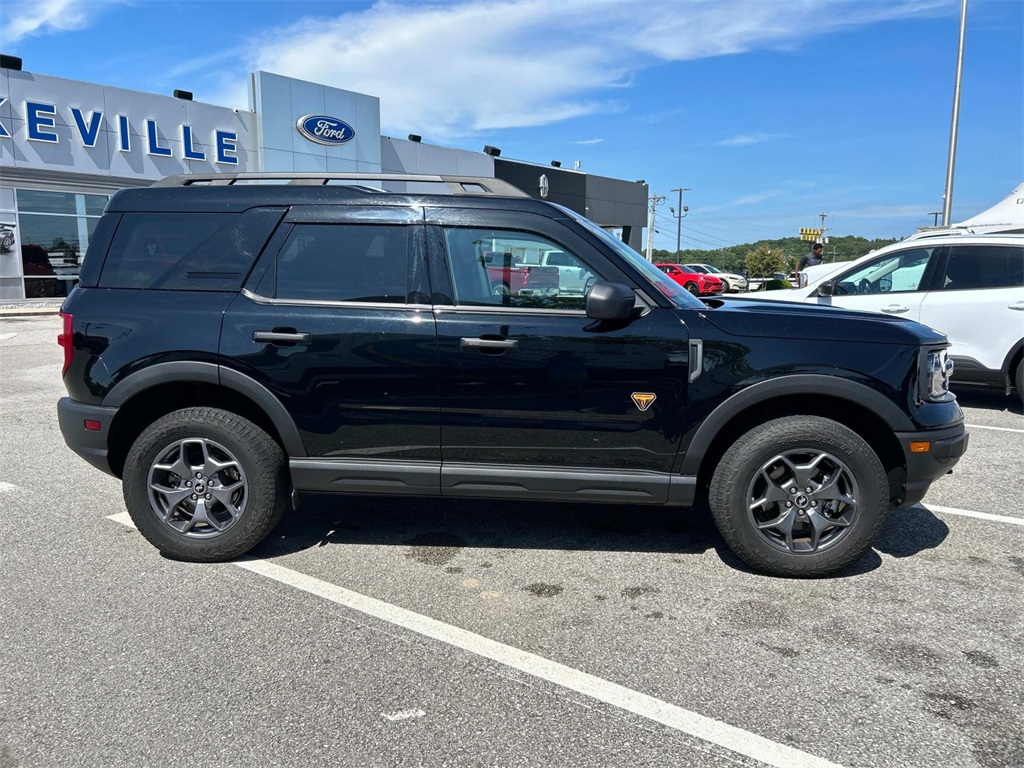 2023 Ford Bronco Sport Badlands photo 2