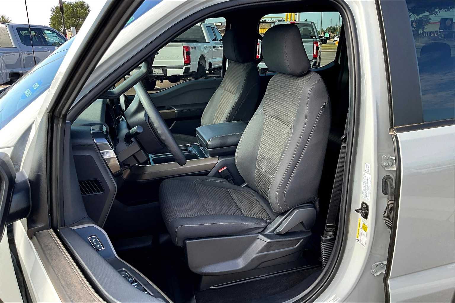 2024 Ford F-150 STX photo 7