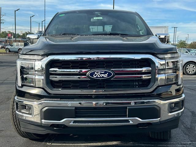 2025 Ford F-150 Lariat photo 16