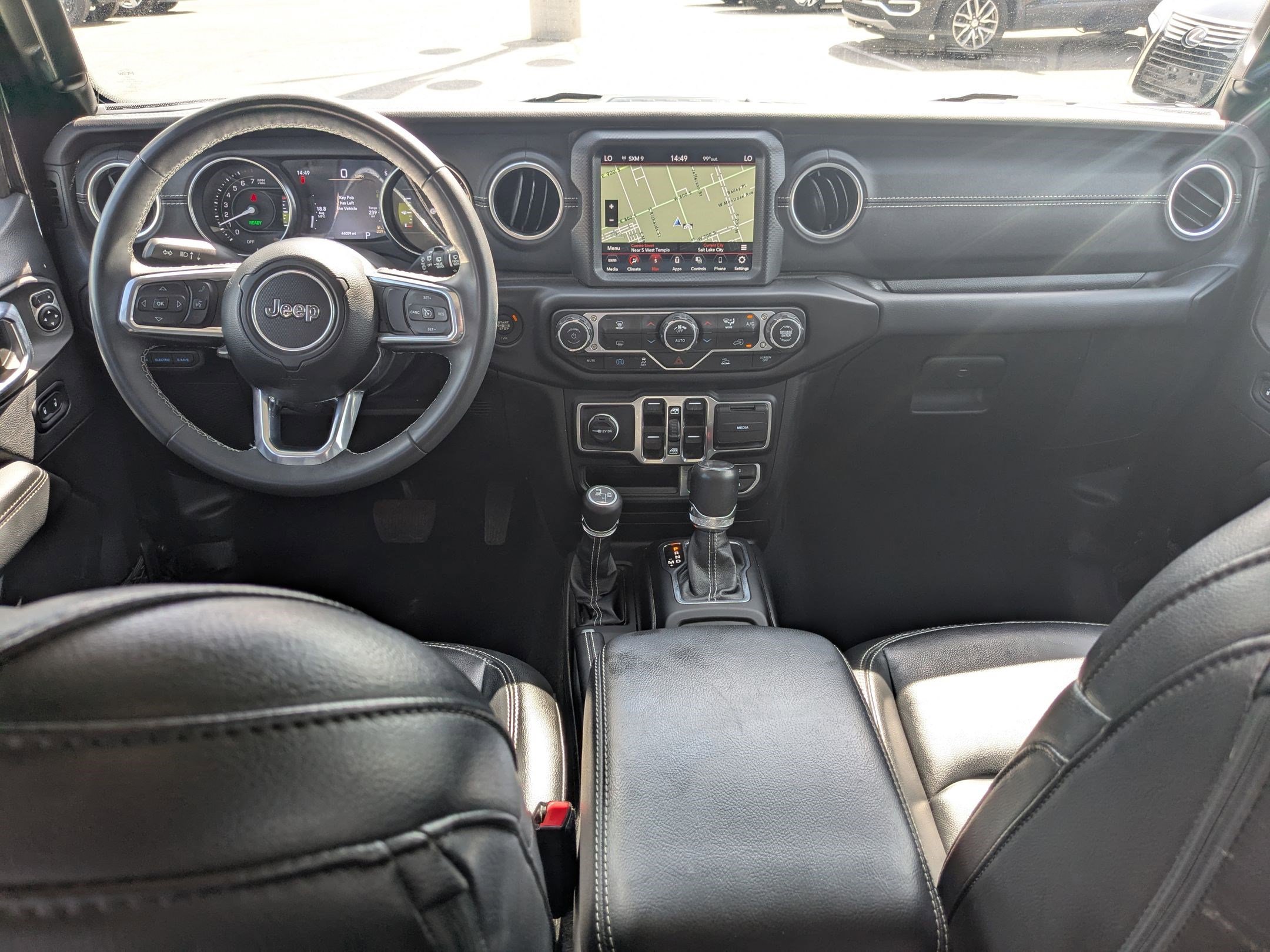 2023 Jeep Wrangler 4xe Sahara photo 24