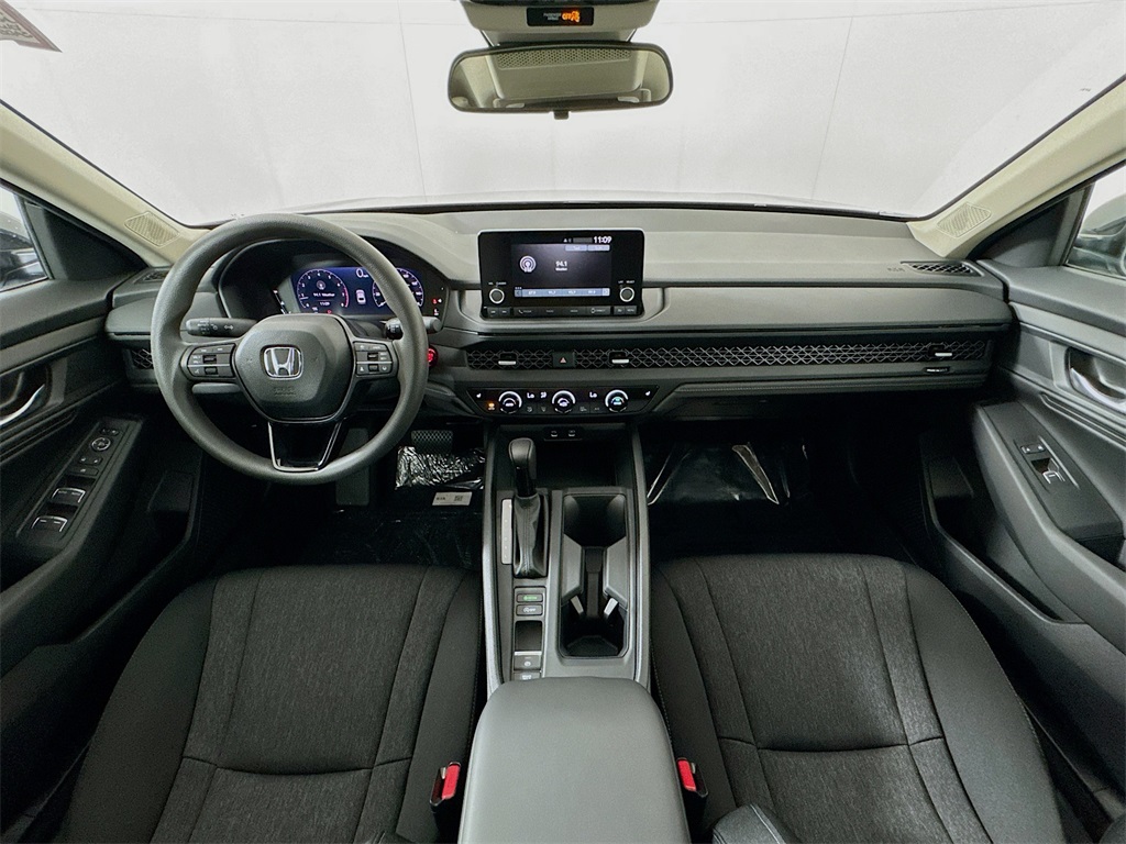 2025 Honda Accord SE photo 7