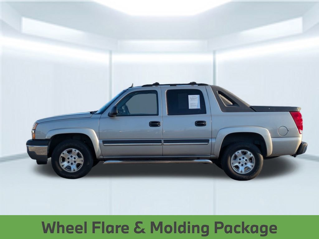 2005 Chevrolet Avalanche Z66 photo 2