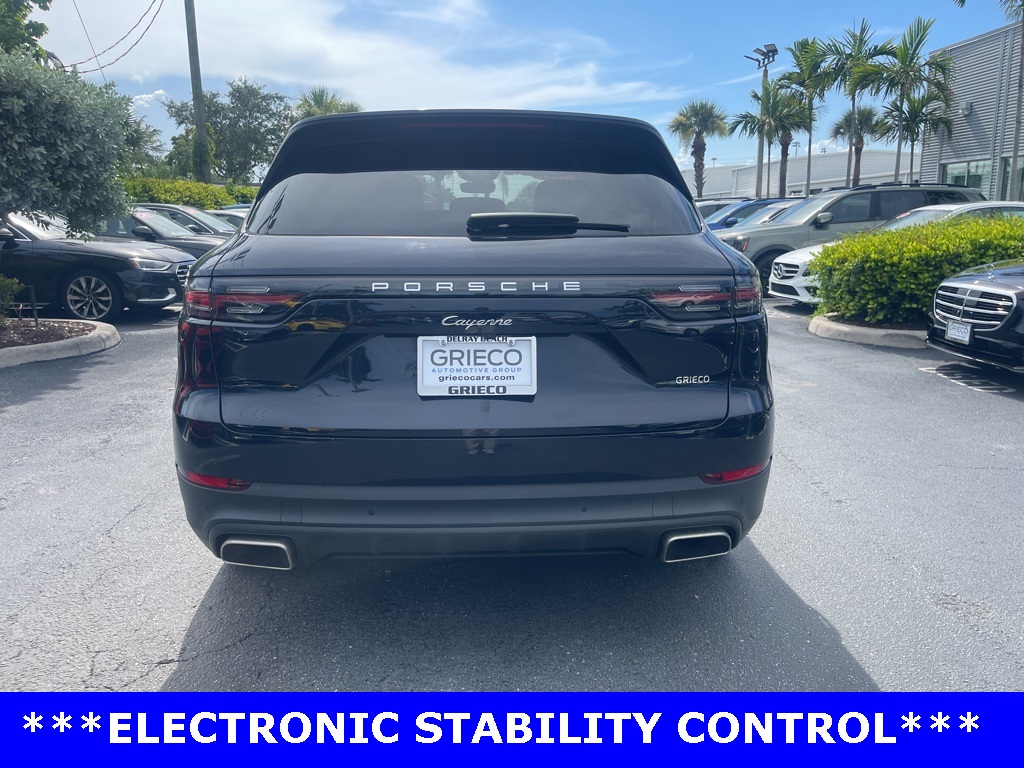 2021 Porsche Cayenne Base photo 4
