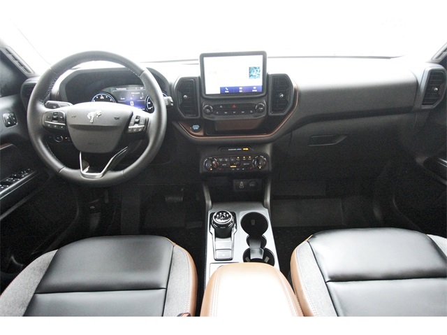 2024 Ford Bronco Sport Outer Banks photo 2