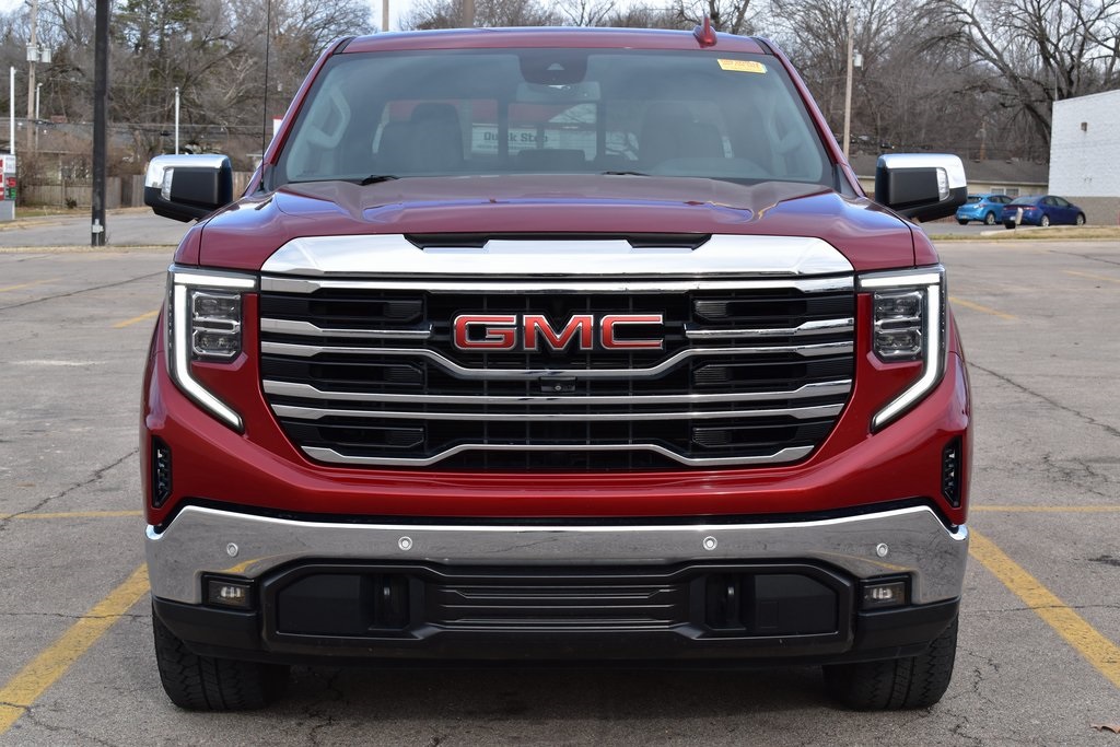 Used 2023 GMC Sierra 1500 SLT with VIN 3GTUUDED1PG236817 for sale in Kansas City