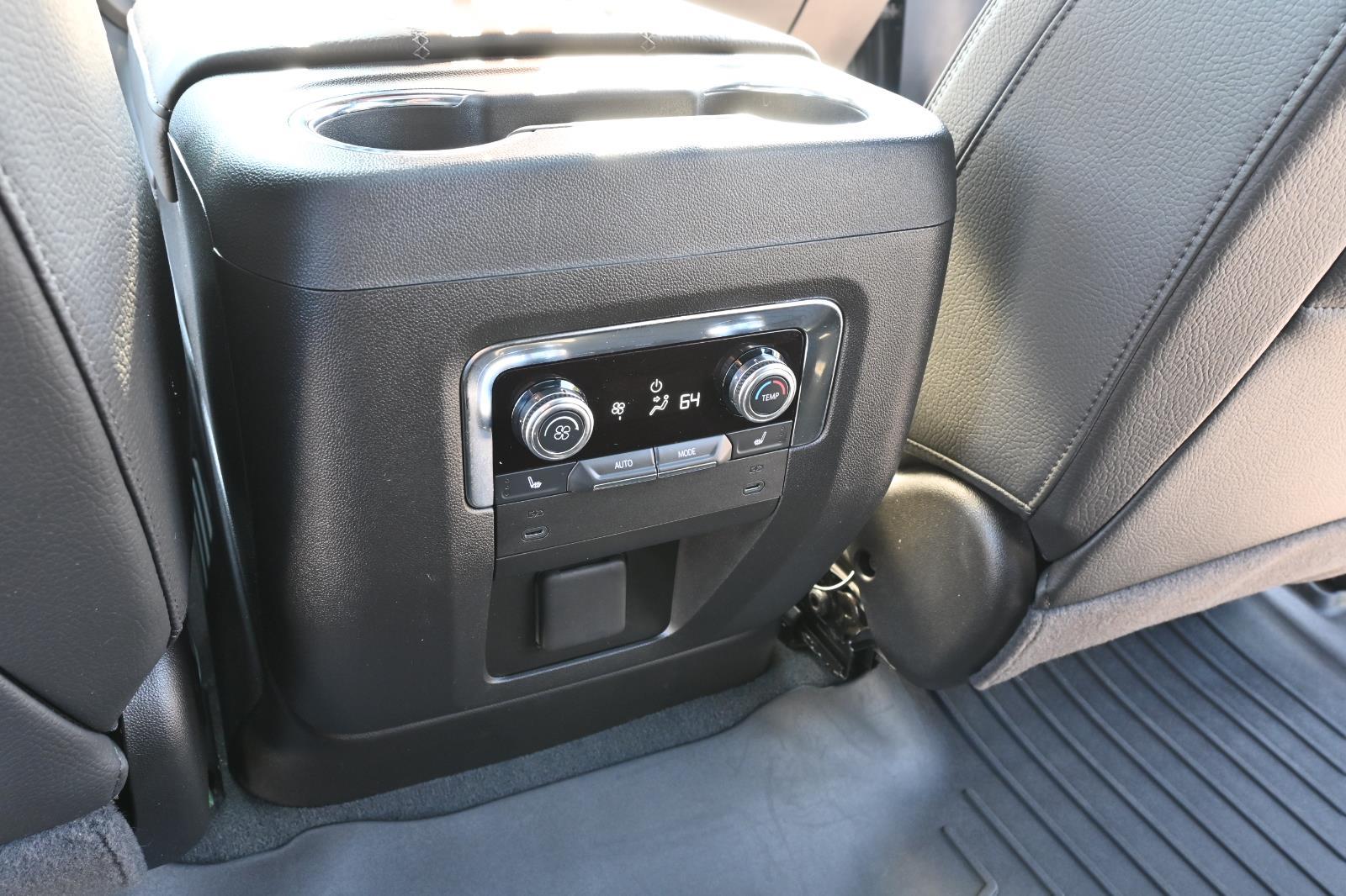 2025 Gmc Yukon XL Denali photo 28