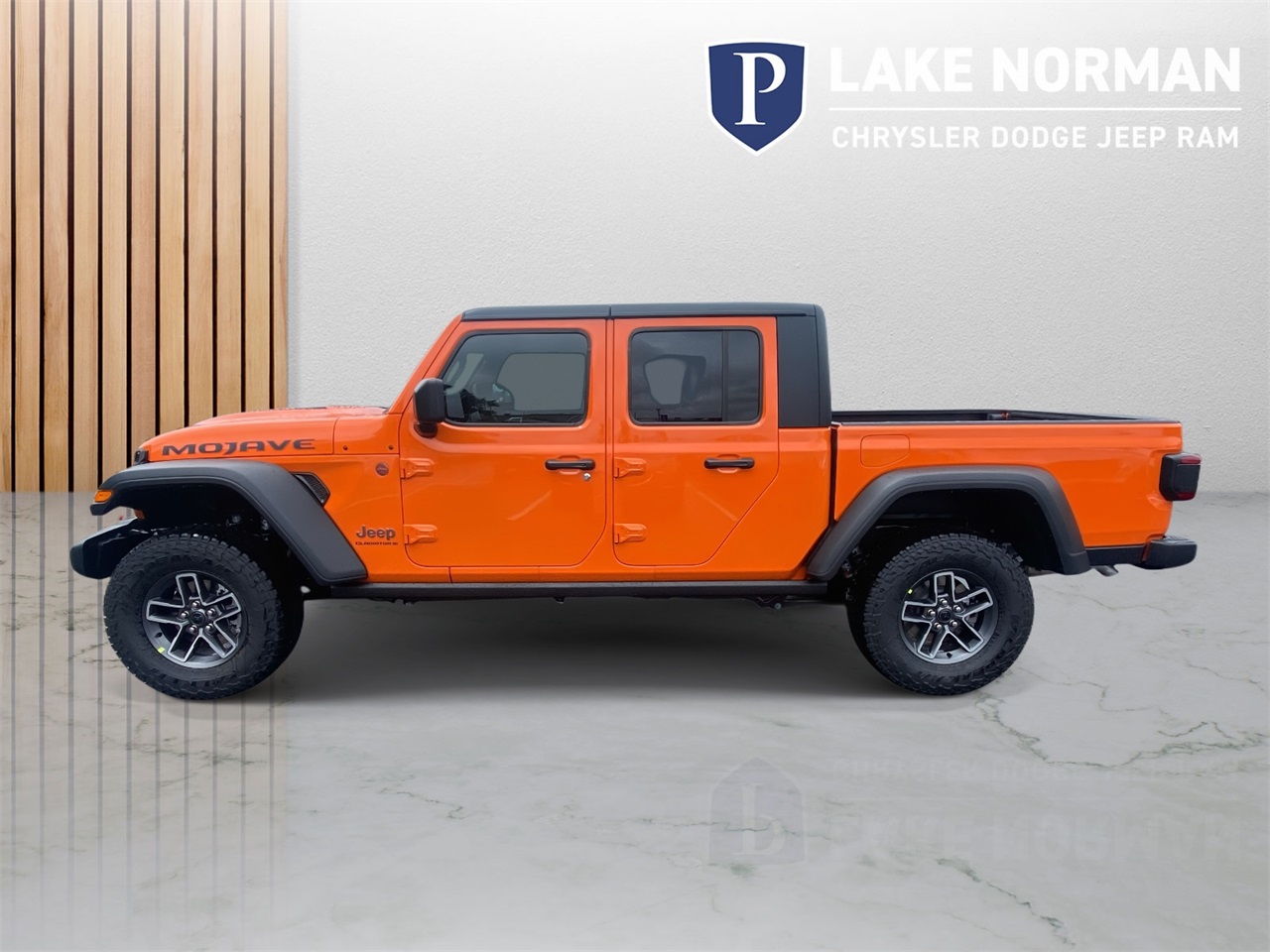 2025 Jeep Gladiator Mojave photo 4