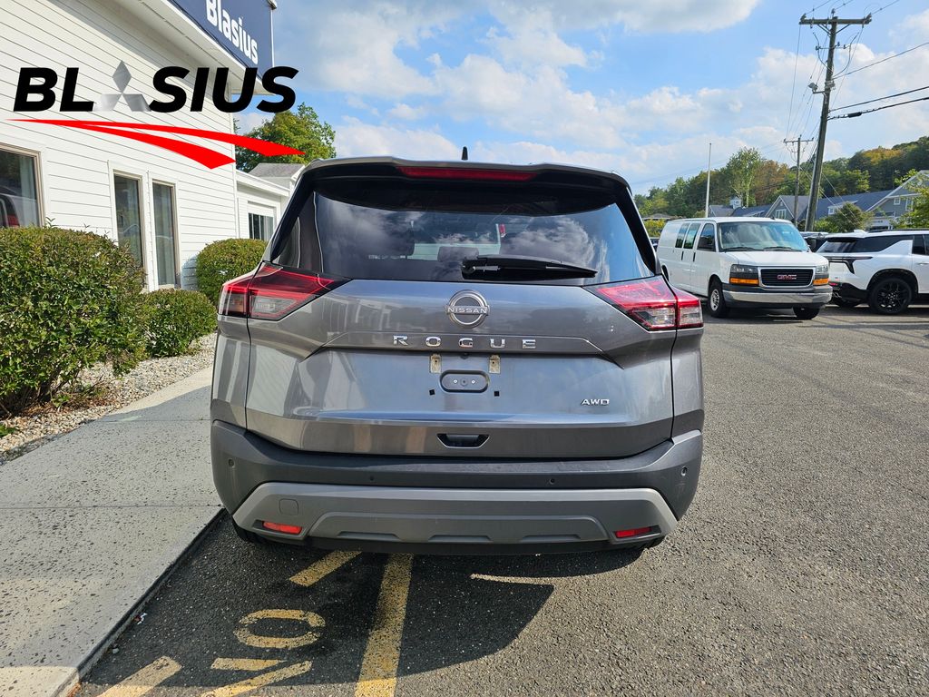 2023 Nissan Rogue S photo 2