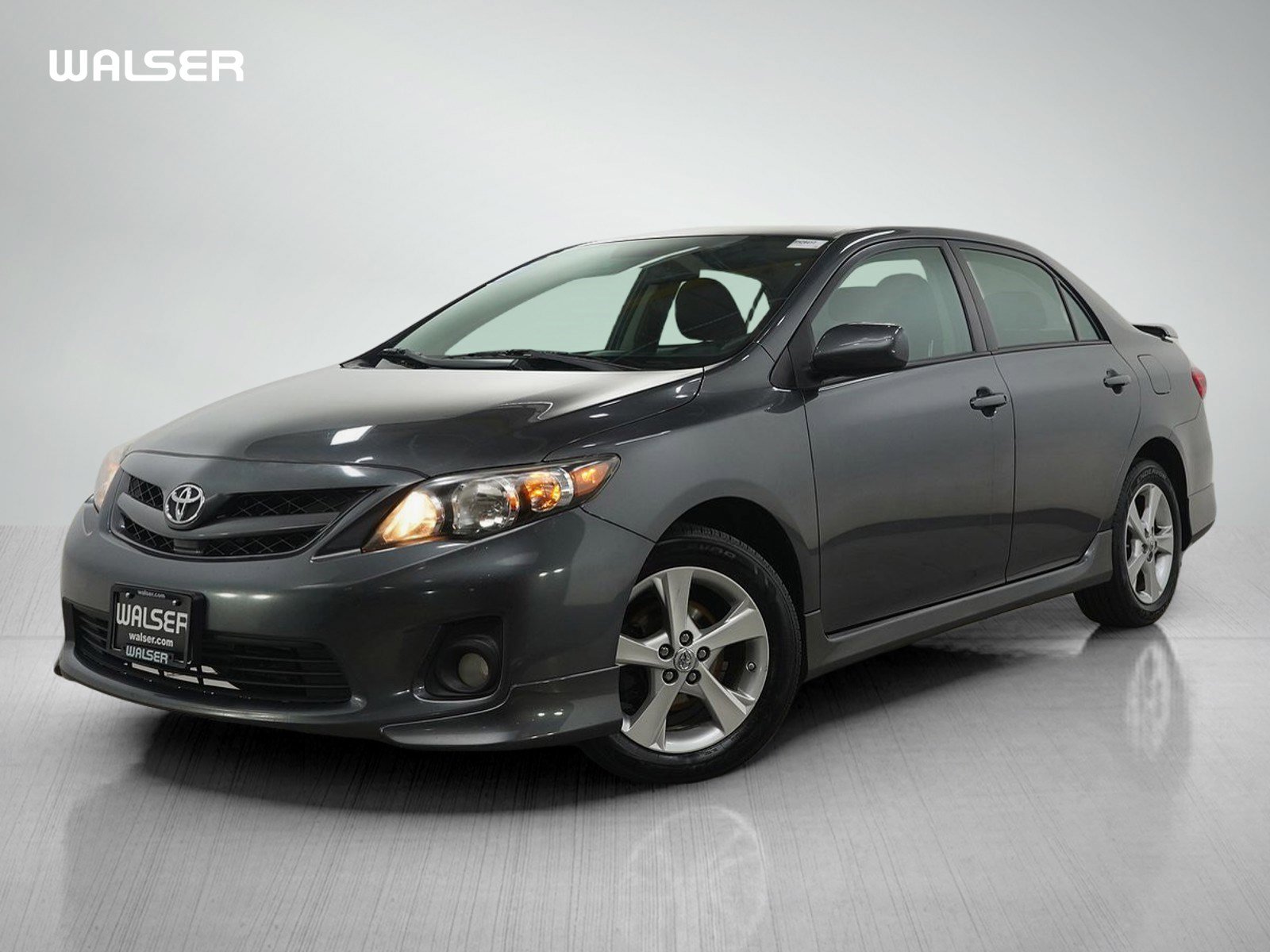 2013 Toyota Corolla S's photo