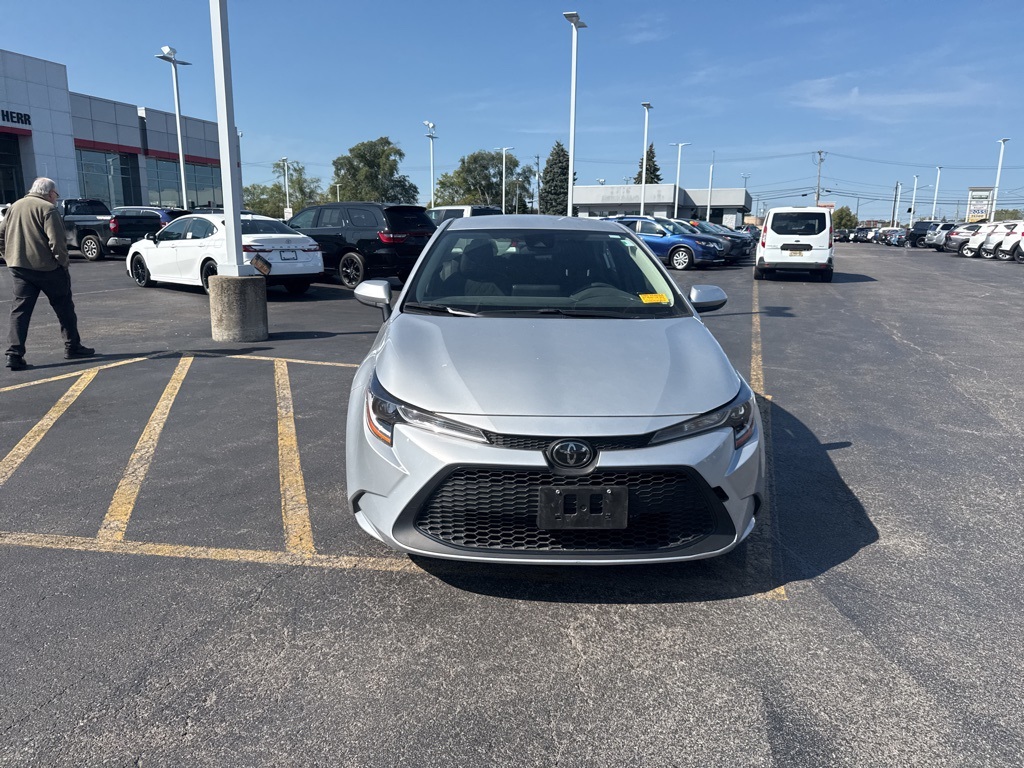 Used 2022 Toyota Corolla LE with VIN JTDEPMAEXN3032348 for sale in Kansas City