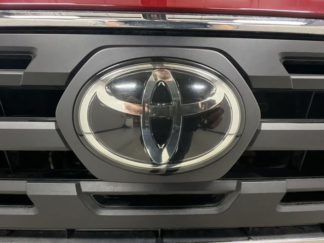 2019 Toyota Tacoma SR5 photo 27