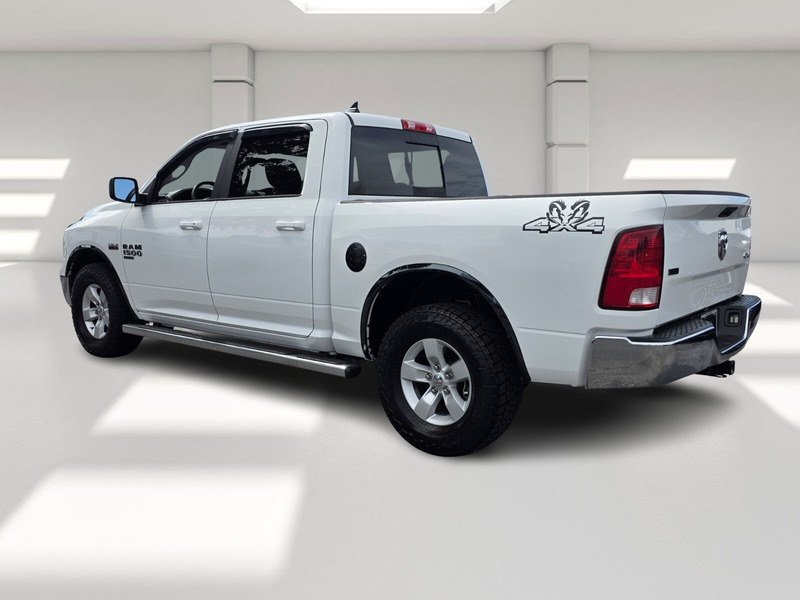 2019 Ram 1500 Classic SLT photo 3