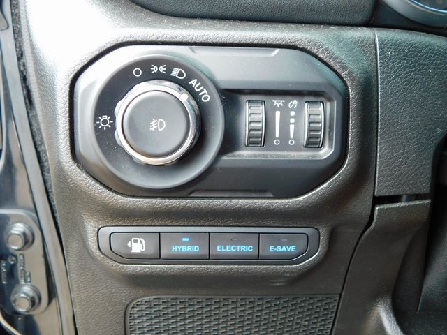 2021 Jeep Wrangler Unlimited Sahara 4xe photo 26