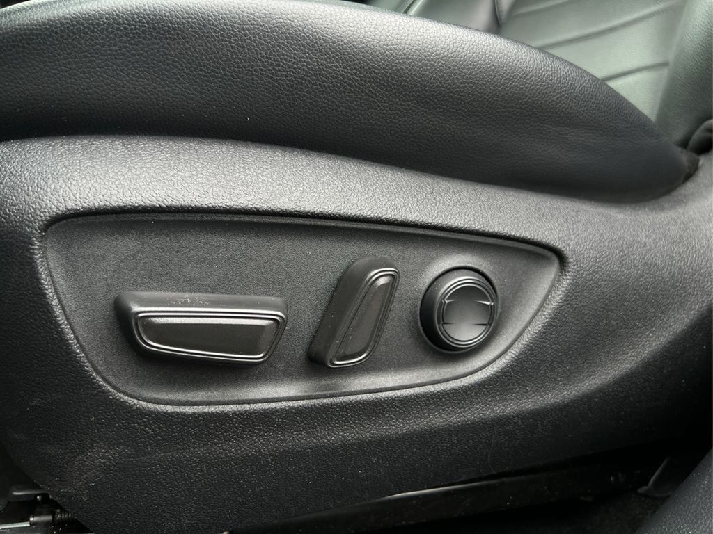 2023 Toyota Highlander XLE photo 41