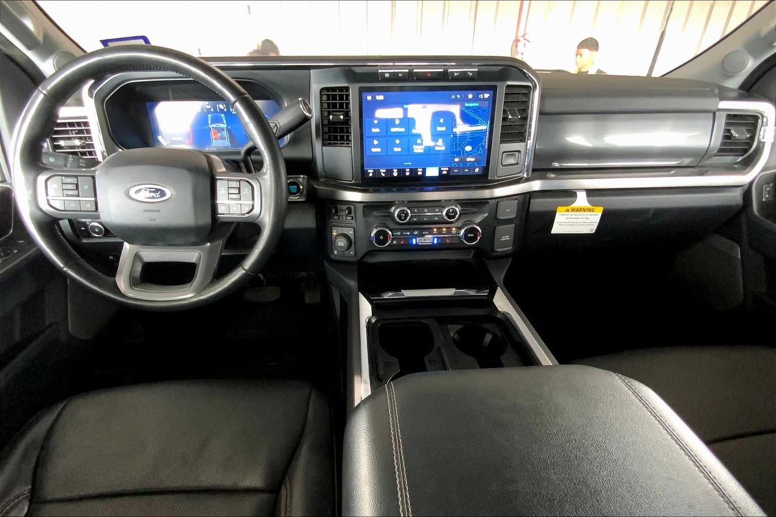 2024 Ford F-250 Lariat photo 13