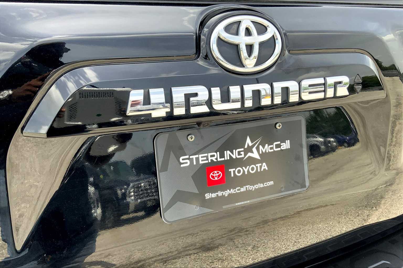 2023 Toyota 4Runner SR5 photo 9