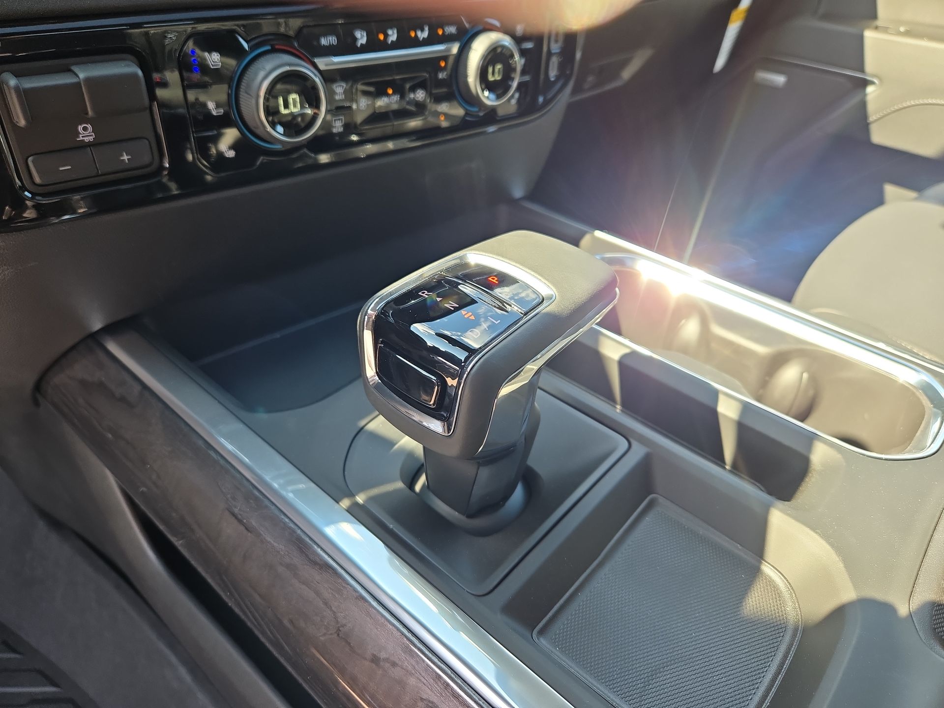 2025 Chevrolet Silverado 1500 LTZ photo 20