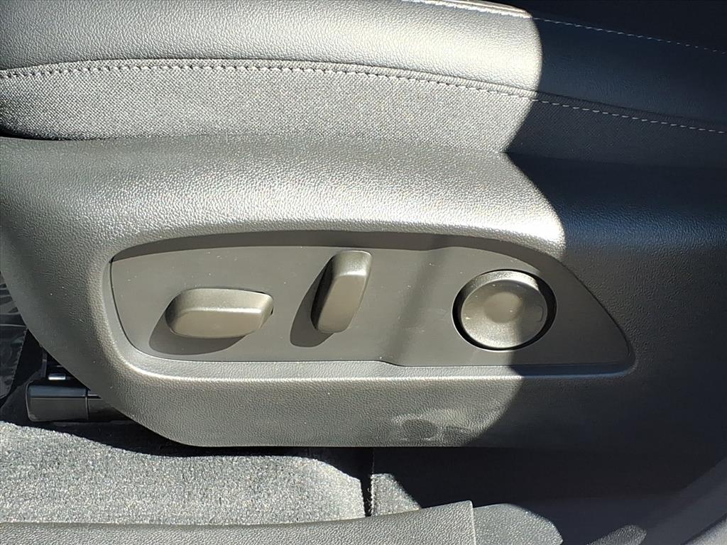 2026 Chevrolet Equinox LT photo 11