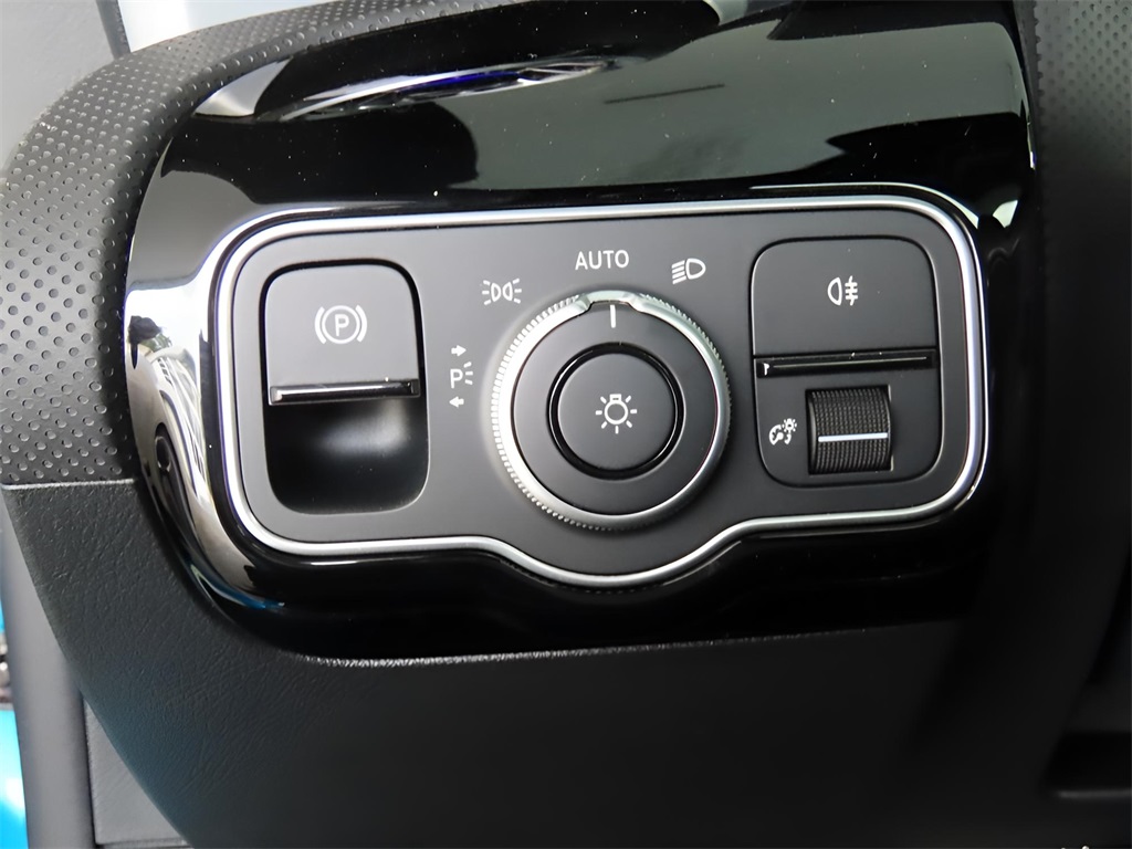 2025 Mercedes Benz CLA 250 4MATIC photo 41