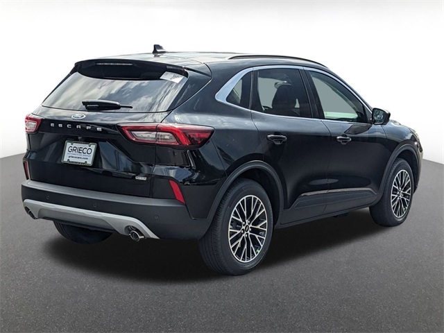 2025 Ford Escape Plug-In Hybrid photo 3