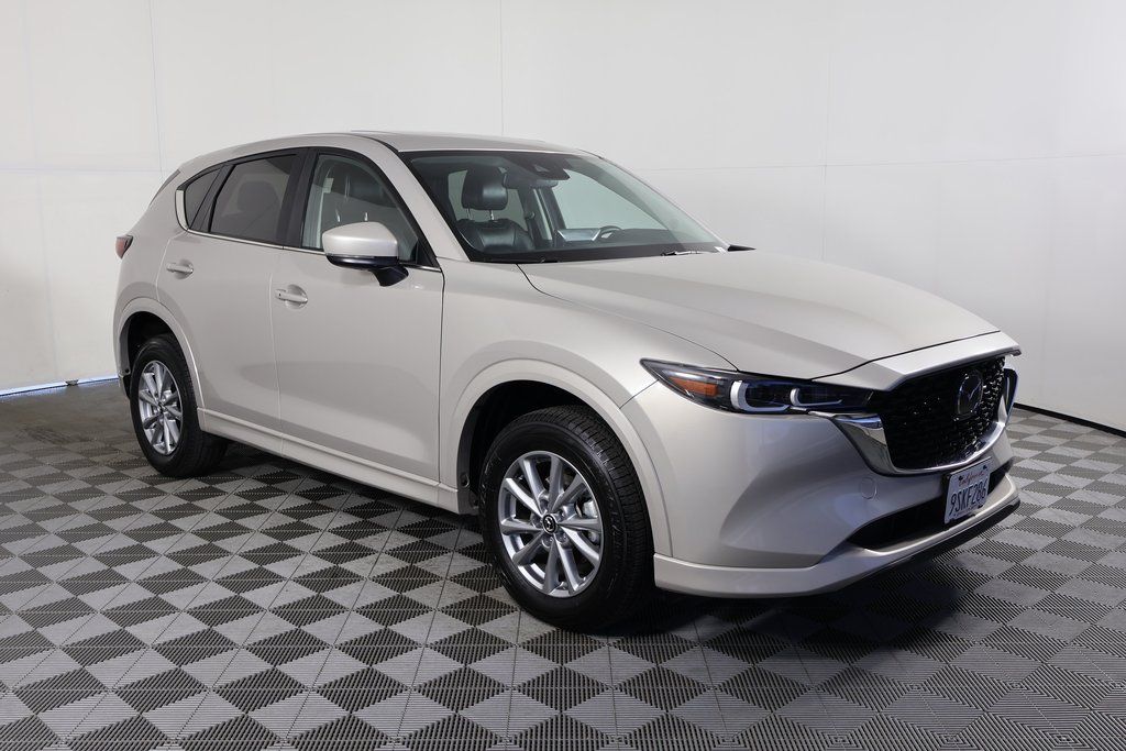 2024 Mazda CX-5 2.5 S Preferred photo 3