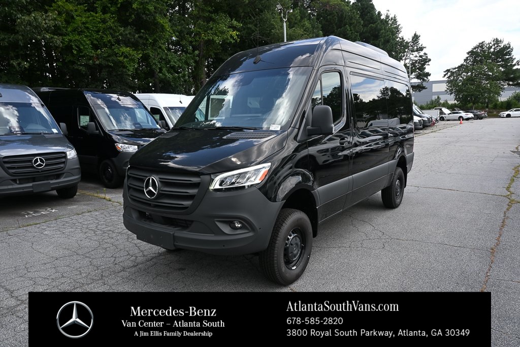 2024 Mercedes-Benz Sprinter Passenger Van Base's photo
