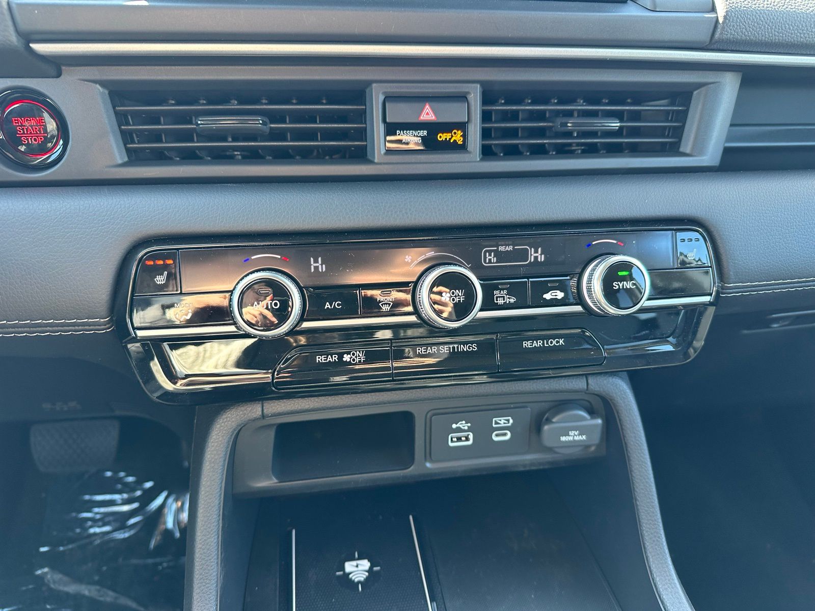 2025 Honda Pilot Touring photo 14