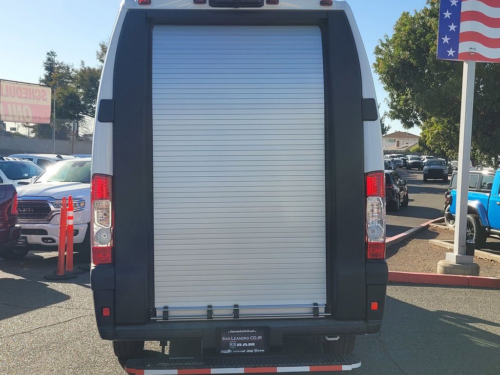 2024 Ram 3500 photo 6