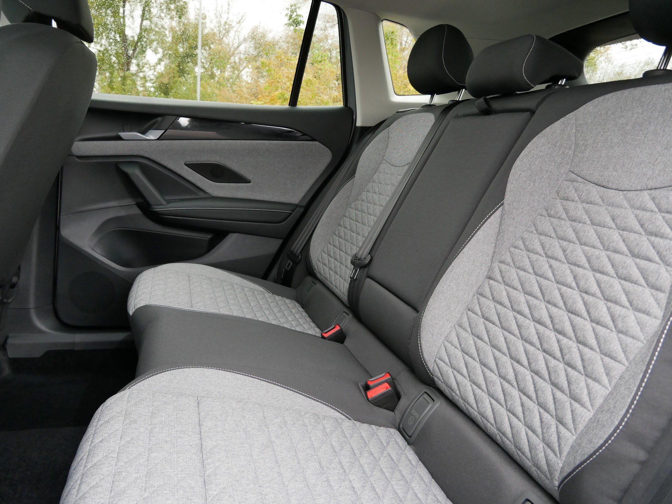 2026 Volkswagen Tiguan S photo 4