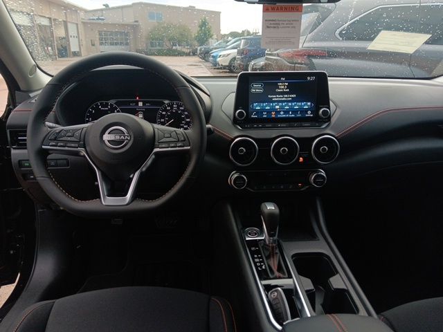 2025 Nissan Sentra SR photo 23