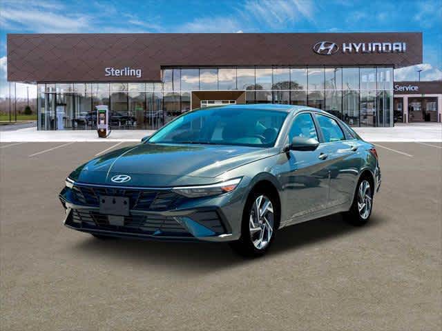 2025 Hyundai Elantra Limited's photo