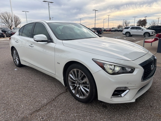 2018 INFINITI Q50 LUXE