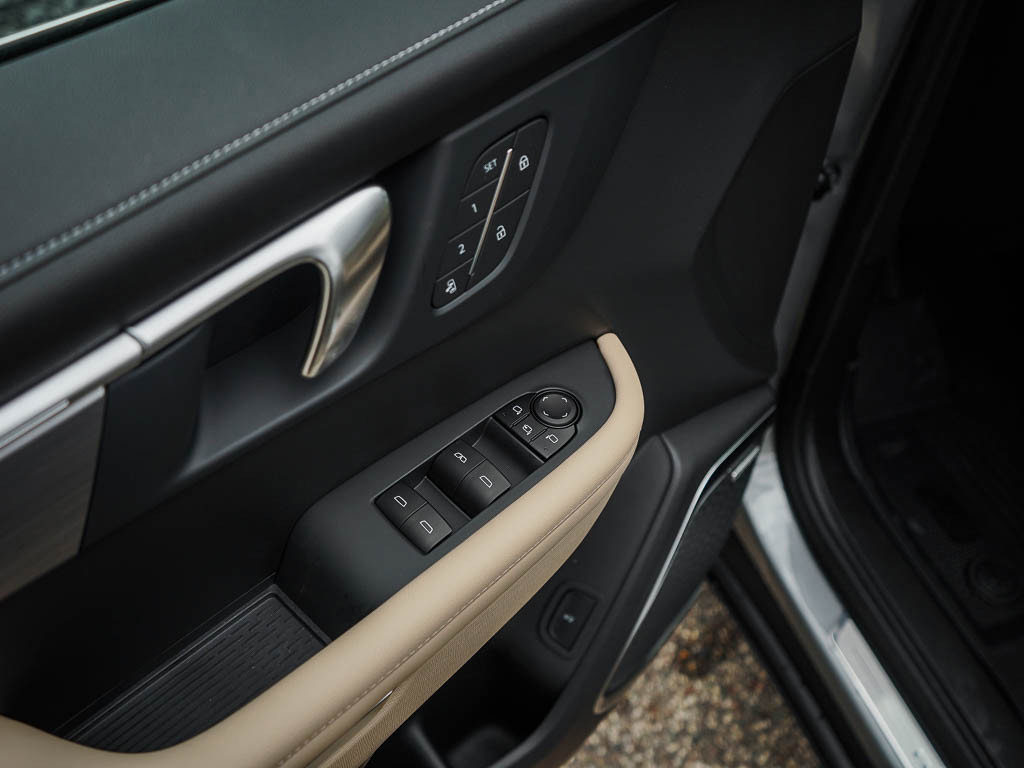 2026 Buick Enclave Preferred photo 18