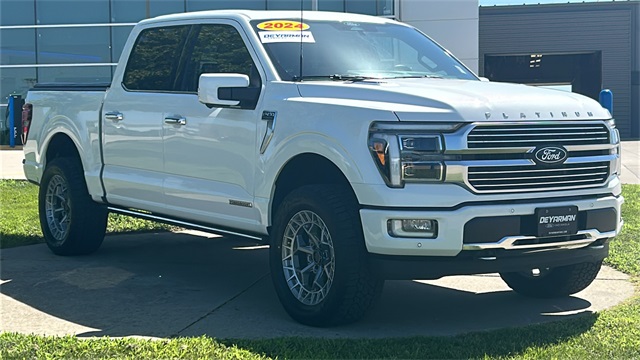 Used 2024 White Ford Platinum image 1
